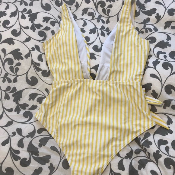 ⭐️2 for $25 ⭐️ Deep-V one piece Bathing suit - Picture 2 of 2